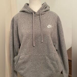 Nike Sportswear Club Fleece Pullover Hoodie